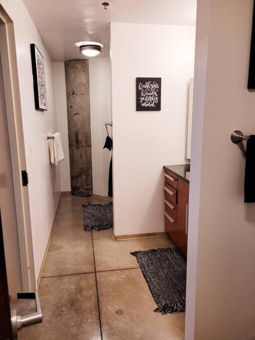Staycation City Loft Free Gated Parking Saint-Louis Extérieur photo