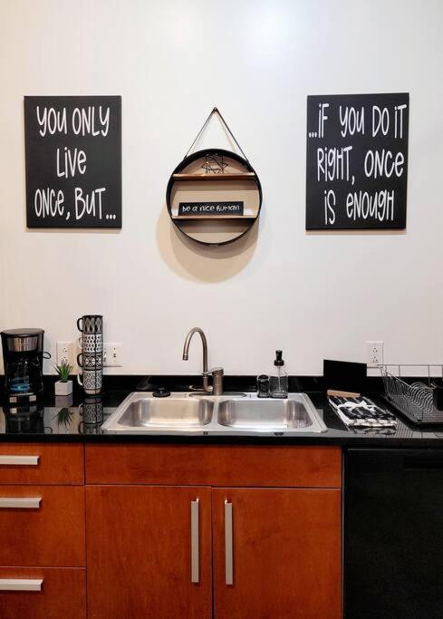 Staycation City Loft Free Gated Parking Saint-Louis Extérieur photo