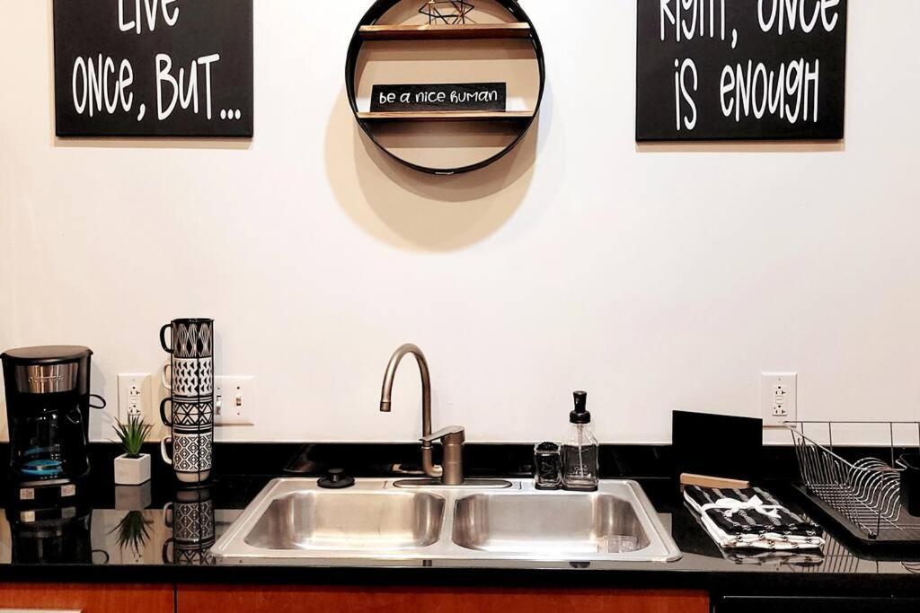 Staycation City Loft Free Gated Parking Saint-Louis Extérieur photo